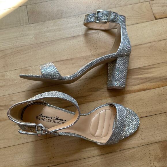 Badgley Mischka Jeweled Sandals Women 7.5 Bridal Silver Strappy Block Heel Party - Picture 11 of 11